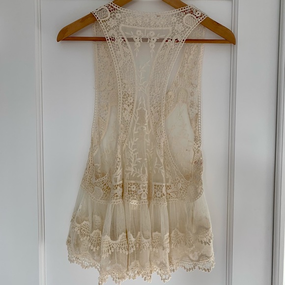 American Rag - Cream Lace Tank - Size Small - Picture 3 of 6